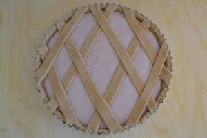 crostata integrale con crema alle fragole da infornare