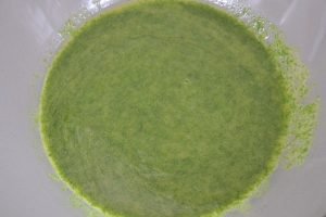 preparazione della base al pistacchio per torta italia