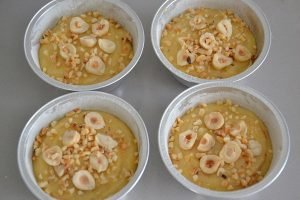 tortine alle nocciole con confettura da infornare