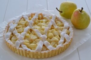crostata di pere sfornata