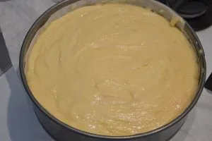 torta versata alle fragole da infornare