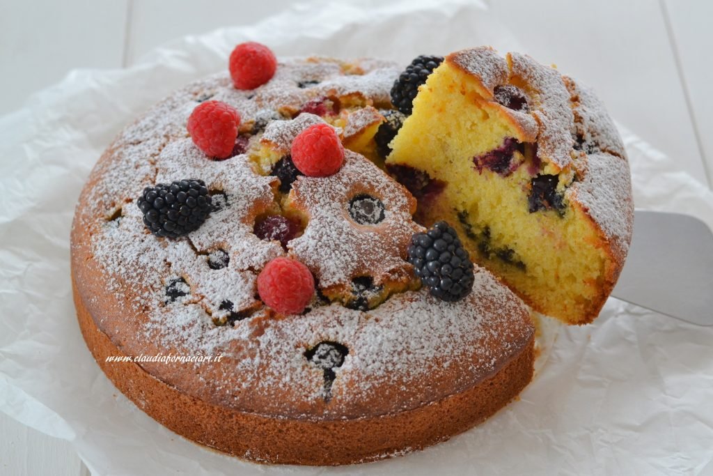 torta ai frutti di bosco soffice