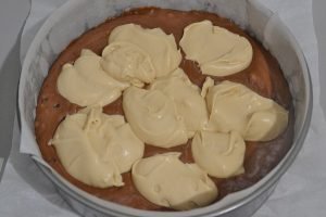 torta al cacao con crema al caffè da infornare