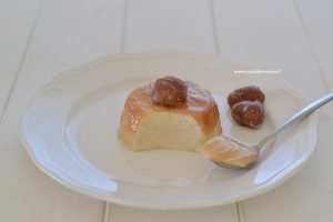 tortine cremose di ricotta e marroni servite