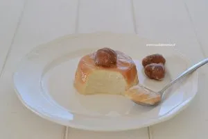 tortine cremose di ricotta e marroni servite