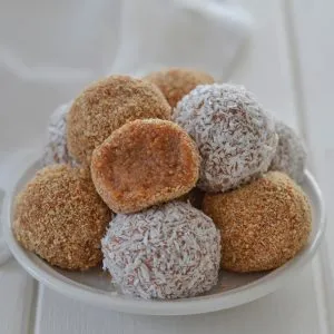 palline agli amaretti e ricotta
