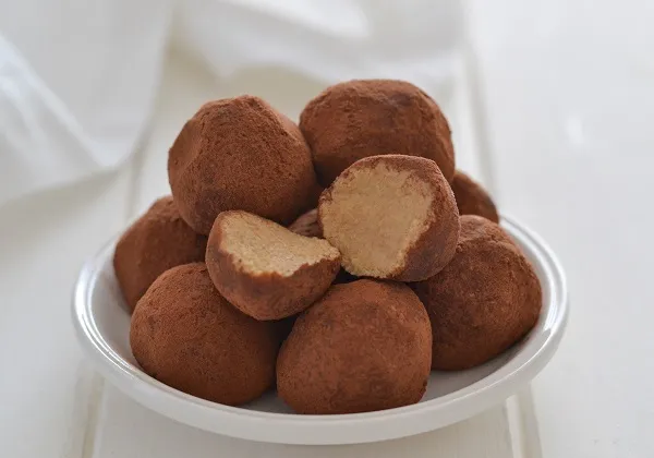 tartufi al caffè e cioccolato bianco