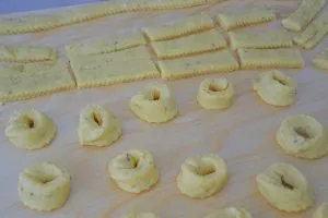 preparazione degli zuccherini montanari