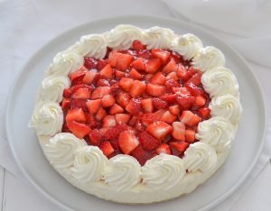 cheesecake alle fragole senza cottura