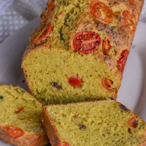plumcake al pesto con pomodorini e olive taggiasche