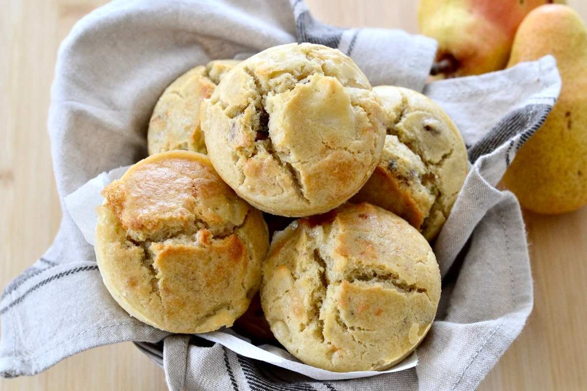 MUFFIN PERE NOCI E GORGONZOLA