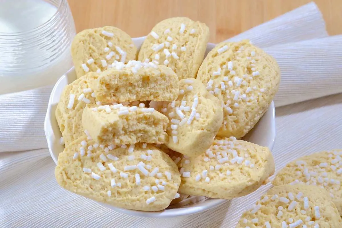 biscotti da inzuppo morbidi con granella di zucchero