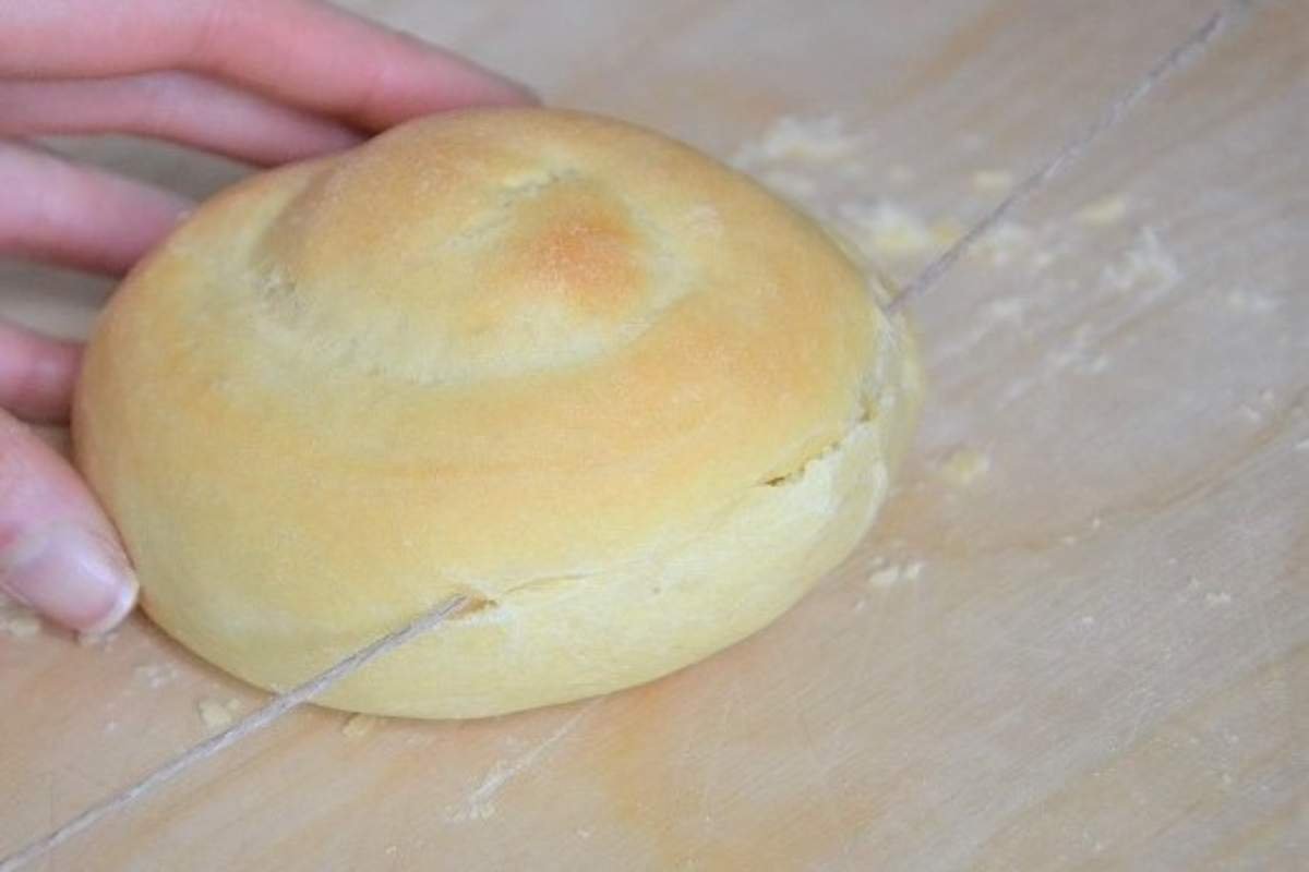 taglio delle friselle