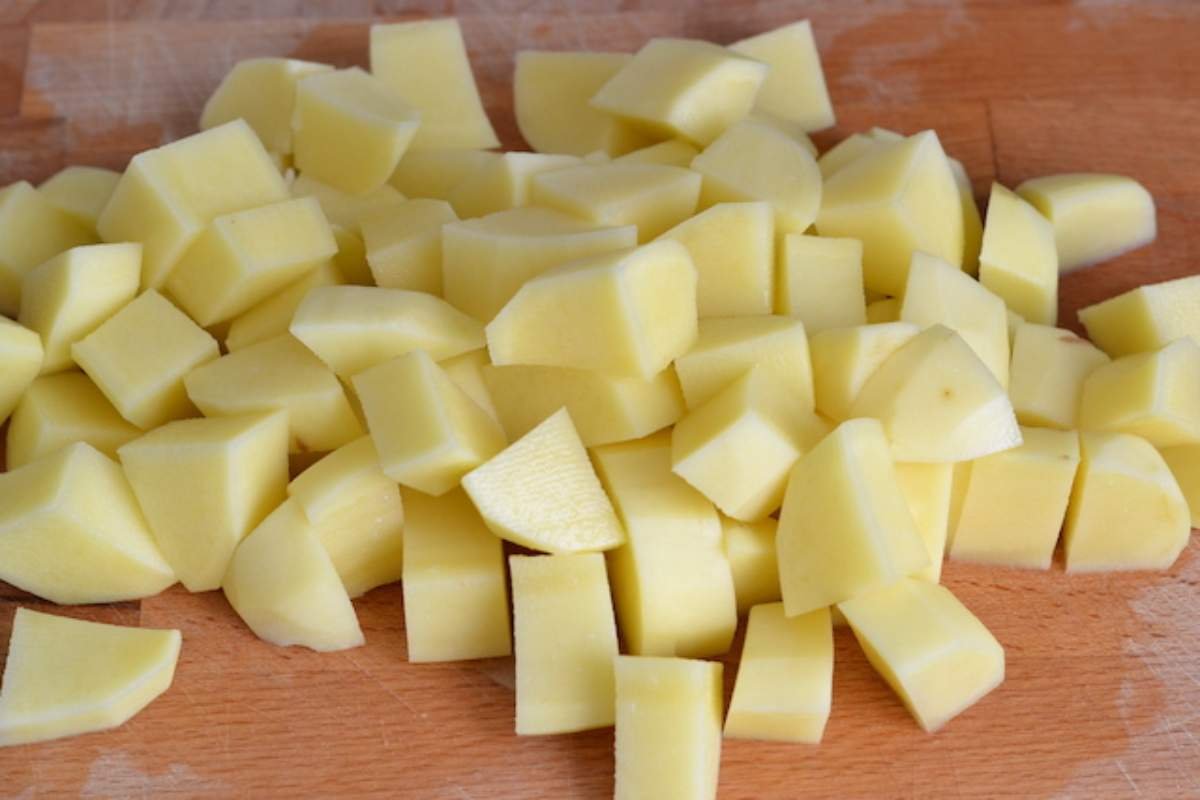 preparazione delle patate al forno