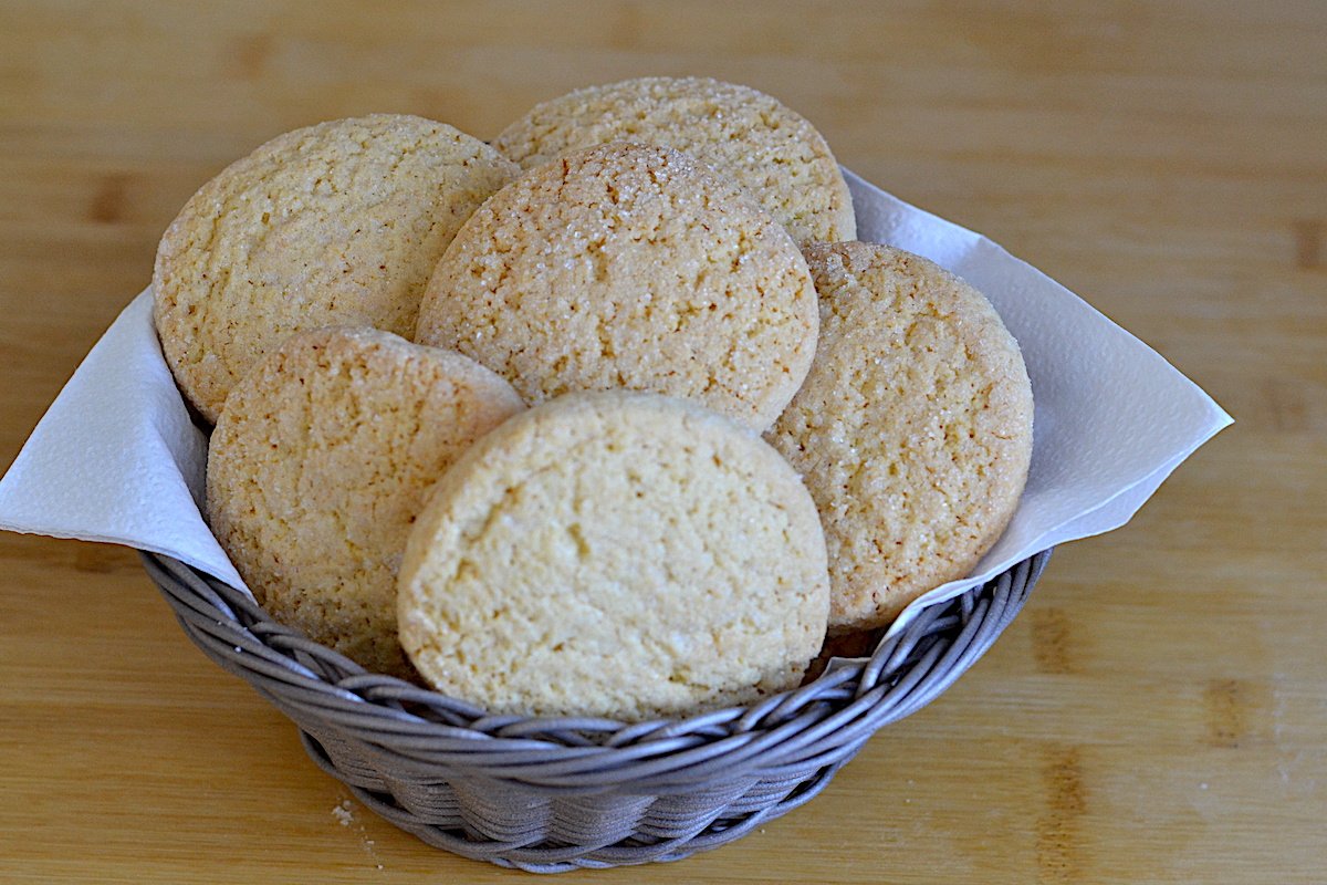 biscotti da latte al limone